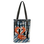 Bunte Taschen mit schönen Motiven und kreativen Designs - Dogo Tall Bag - Cuddling Season  im DOGO Onlineshop bestellen!