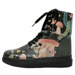 Bunte Boots mit schönen Motiven und kreativen...