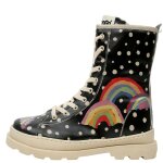 Bunte Boots mit schönen Motiven und kreativen...