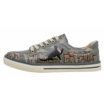 Bunte Sneaker mit schönen Motiven und kreativen Designs - Dogo Sneaker - Over the Moon im DOGO Onlineshop bestellen!