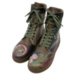 DOGO Future Boots - Bear and Flowers