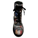 DOGO Future Boots - You Are Never Alone