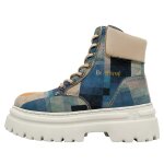 Bunte Boots mit schönen Motiven und kreativen...