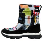 Bunte Boots mit schönen Motiven und kreativen...