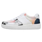 Bunte Sneaker mit schönen Motiven und kreativen...