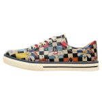 Bunte Sneaker mit schönen Motiven und kreativen...