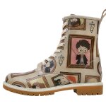 Bunte Boots mit schönen Motiven und kreativen...